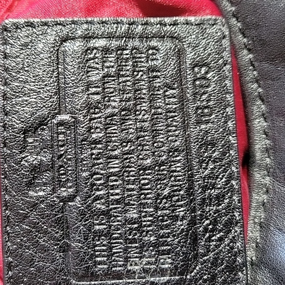 Purse - Picture 1 of 4